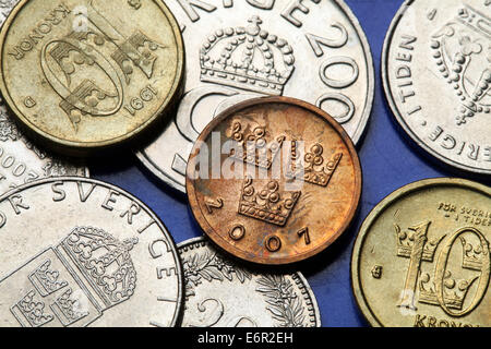 Münzen von Schweden. Drei Kronen in der schwedischen Erz-Münze abgebildet. Stockfoto