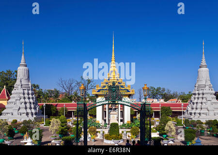 Statue von HM König Norodom, Königspalast, Phnom Penh, Kambodscha Stockfoto