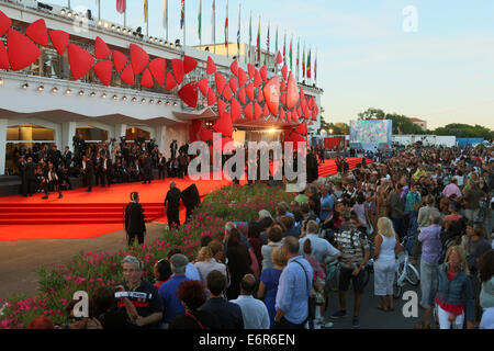 Venedig, Italien. 28. August 2014. Atmosphäre vor dem Palazzo del Cinema in der 71. Filmfestspielen in Venedig, Italien, 28. August 2014. Foto: Hubert Boesl - kein Draht-SERVICE-/ Dpa/Alamy Live News Stockfoto