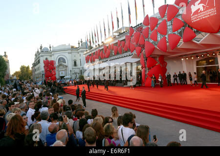 Venedig, Italien. 28. August 2014. Atmosphäre vor dem Palazzo del Cinema in der 71. Filmfestspielen in Venedig, Italien, 28. August 2014. Foto: Hubert Boesl - kein Draht-SERVICE-/ Dpa/Alamy Live News Stockfoto