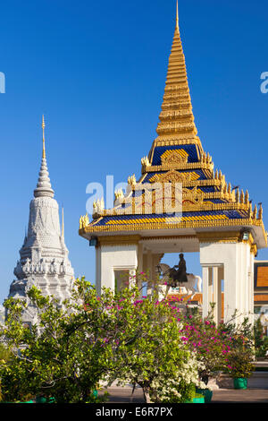 Statue von HM König Norodom, Königspalast, Phnom Penh, Kambodscha Stockfoto