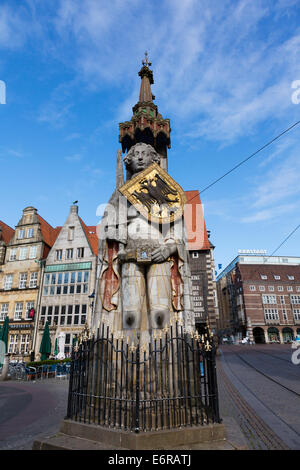 Roland, "Verteidiger von Bremen" Statue in der Markt Platz, Bremen, Deutschland. Stockfoto