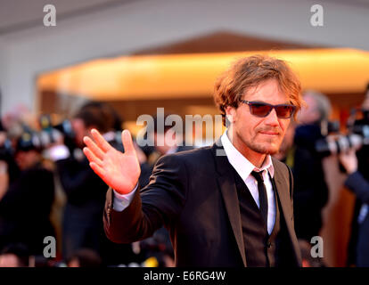 Venedig. 29. August 2014. Schauspieler Michael Shannon posiert auf dem roten Teppich für 99 Häuser, die für den Hauptwettbewerb während der 71. Filmfestspielen von Venedig im Lido von Venedig, Italien am 29. August ausgewählt ist. 2014. Credit: Xu Nizhi/Xinhua/Alamy Live-Nachrichten Stockfoto