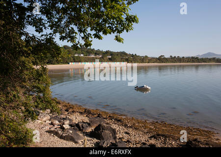 Einen ruhigen Morgen am Llanbedrog Beach in der Nähe von Abersoch auf der Halbinsel Llyn Stockfoto