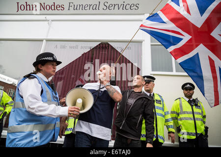 London, UK. 30. August 2014.  Süd-Ost-Allianz rechtsextremen nationalistischen protestieren 2014 Credit: Guy Corbishley/Alamy Live News Stockfoto