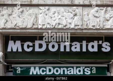 McDonald's in Wenzelsplatz, Prag, Tschechische Republik Stockfoto