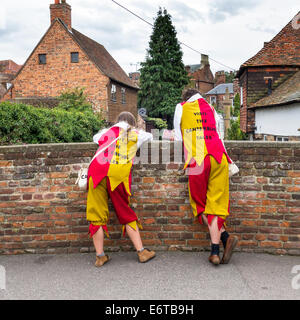 Narren - Canterbury Tales Promotoren haben eine Ruhepause.  Die Canterbury Tales ist eine berühmte Audio-visuelle Besucherattraktion. Stockfoto