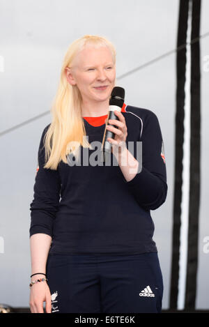 London, UK. 30. August 2014. Ein Gespräch mit Kelly Gallagher im Olympia-Park in London. Bildnachweis: Siehe Li/Alamy Live News Stockfoto