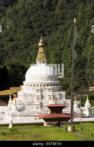 Ost Bhutan, Trashi Yangtse, Chorten Kora, nach dem Vorbild Bodhnath Stupa in Nepal Stockfoto