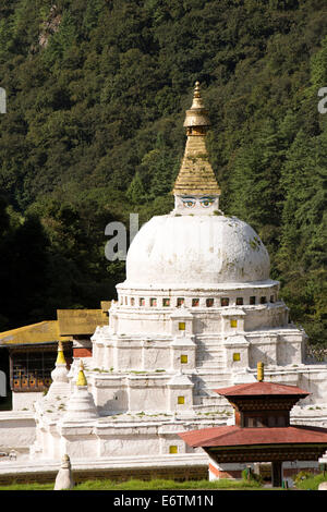 Ost Bhutan, Trashi Yangtse, Chorten Kora, nach dem Vorbild Bodhnath Stupa in Nepal Stockfoto