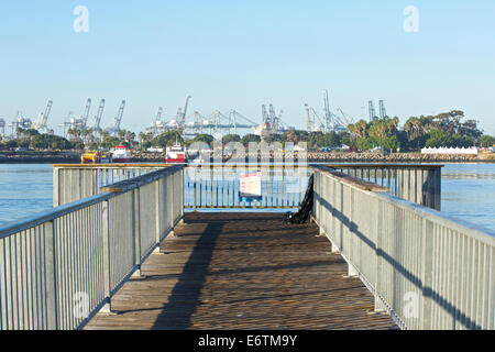 Warten auf die Fischer. Long Beach, Kalifornien. Stockfoto