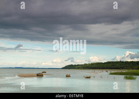 Felsen ins Meer. Aussichtspunkte in Europa Stockfoto