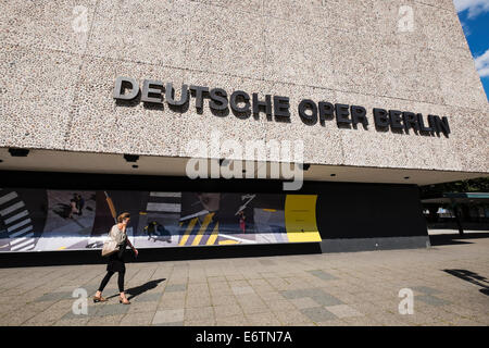 Außenansicht des Deutschen Oper der Deutschen Oper in Berlin Deutschland Stockfoto