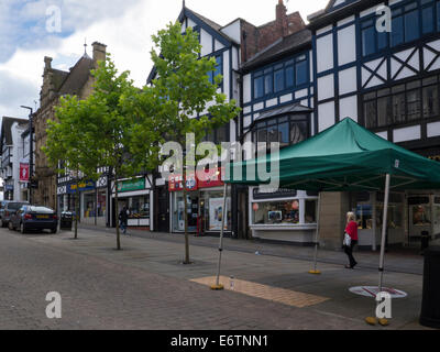 Geschäfte in der Fußgängerzone Standishgate Wigan Stadt Zentrum größer Manchester England UK Stockfoto