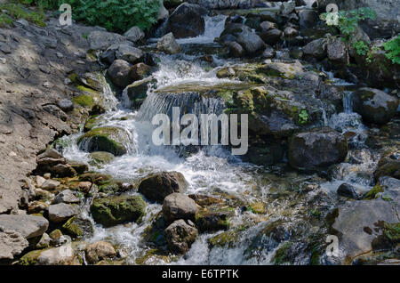 Wasserfall Kaskade des Flusses Skakavitsa im Rila-Gebirge, Bulgarien Stockfoto