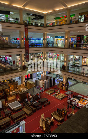 Yogyakarta, Java, Indonesien.  Ambarrukmo Shopping Mall. Stockfoto