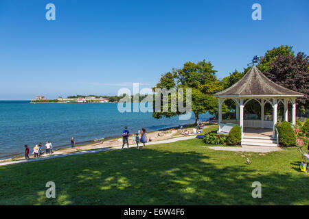 Queens Royal Park am Niagara River im Dorf von Niagara on the Lake in Ontario Kanada Stockfoto