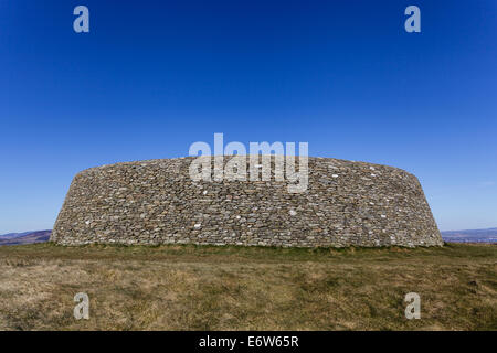 Kreisförmige Fort alte Grianan Aileach Aussicht auf Lough Swilly Lough Foyle County Donegal Derry Tyrone Archeology 2000AD Irland Stockfoto