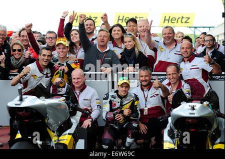 Silverstone im Vereinigten Königreich. 31. August 2014. MotoGP2. Britisches großartiges Prix. Esteve Rabat und Mika Kallio während des Rennens. Bildnachweis: Aktion Plus Sport/Alamy Live-Nachrichten Stockfoto