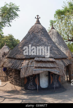 Anuak Stamm urige Hütte, Gambela, Äthiopien Stockfoto