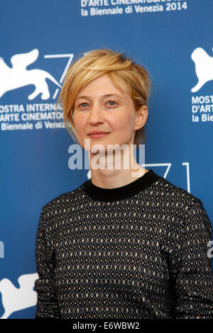 Venedig, Italien. 31. August 2014. Regisseur Alba Rohrwacher stellt bei der Fototermin 'Hungry Hearts' bei den 71. Filmfestspielen in Venedig, Italien, 31. August 2014. Foto: Hubert Boesl/Dpa/Alamy Live News Stockfoto