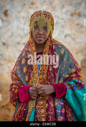 Miss Fayo, ein Harari Mädchen In Tracht, Harar, Äthiopien Stockfoto