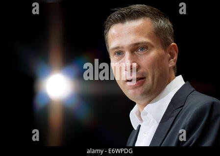 Berlin, Deutschland. 01. Sep, 2014. Der SPD-Spitzenkandidat für Parlament Landtagswahlen in Sachsen, spricht Martin Dulig bei einer Pressekonferenz in Berlin, Deutschland, 1. September 2014. Hier wurden die Wahlergebnisse diskutiert. Foto: Kay Nietfeld/Dpa/Alamy Live News Stockfoto