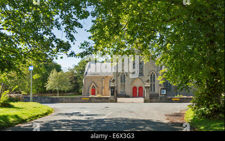 GRANTOWN AUF SPEY INVERALLAN CHURCH OF SCOTLAND AUF GRANT STRAßE UND A JA STIMMEN ZEICHEN FÜR SCHOTTISCHE UNABHÄNGIGKEIT BEI DER VOLKSABSTIMMUNG Stockfoto