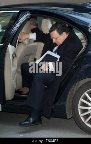 Politiker kommen für die Andrew Marr Show im BBC Television Centre statt.  Mitwirkende: José Manuel Barroso Where: London, Vereinigtes Königreich bei: 16. Februar 2014 Stockfoto