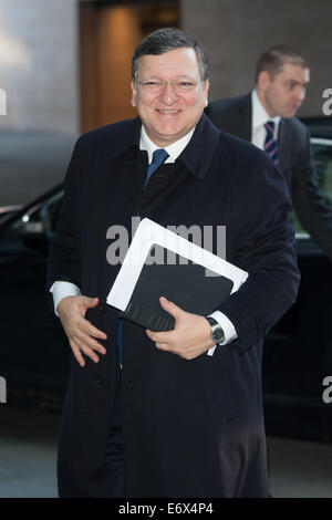 Politiker kommen für die Andrew Marr Show im BBC Television Centre statt.  Mitwirkende: José Manuel Barroso Where: London, Vereinigtes Königreich bei: 16. Februar 2014 Stockfoto