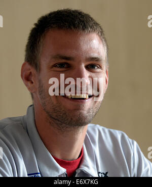 Prag, Tschechische Republik. 1. September 2014. Ondrej Synek, spricht Tschechisch Goldmedaillengewinner von World Rowing Meisterschaft 2014 in Amsterdam während einer Pressekonferenz in Prag, Tschechische Republik, am Montag, 1. September 2014. Bildnachweis: Michal Krumphanzl/CTK Foto/Alamy Live-Nachrichten Stockfoto