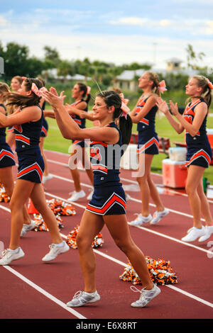 Weibliche Junior Varsity High School Cheerleader Stockfoto