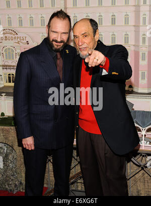 Die Grand Budapest Hotel New Yorker Premiere bei Alice Tully Hall in New York City mit: Ralph Fiennes, F Murray Abraham Where: New York, New York, Vereinigte Staaten von Amerika bei: 26. Februar 2014 Stockfoto