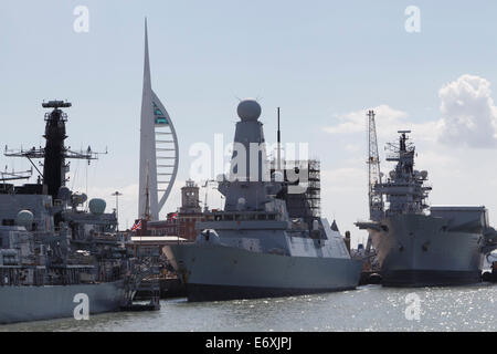 HMS Dauntless D33 Type 45 Daring-Klasse Luft Verteidigung Zerstörer königliche Marine dockt Portsmouth gb uk Stockfoto