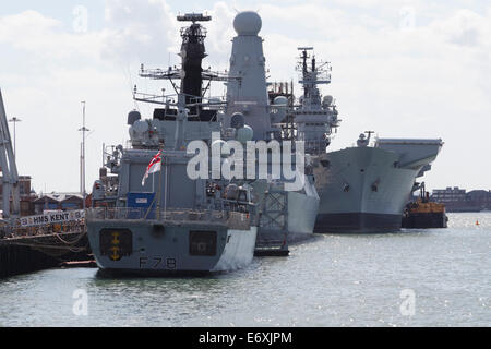 HMS Dauntless D33 Type 45 Daring-Klasse Luft Verteidigung Zerstörer königliche Marine dockt Portsmouth gb uk Stockfoto