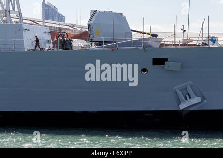 HMS Dauntless D33 Type 45 Daring-Klasse Luft Verteidigung Zerstörer königliche Marine dockt Portsmouth gb uk Stockfoto