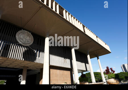 HONOLULU, HAWAII, 24. August 2014. Das große Siegel des Bundesstaates Hawaii des Hawaii State Capitol in Honolulu, Hawaii. Stockfoto