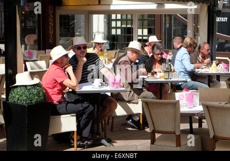 außen Französisch Restaurant, St. Malo, Bretagne, Frankreich Stockfoto