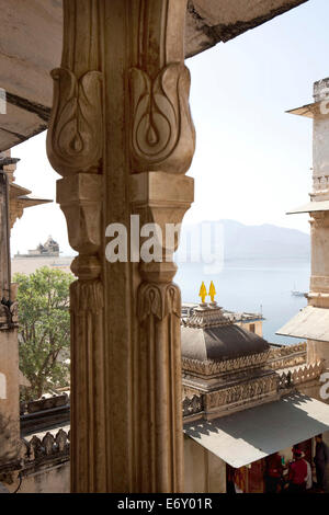 Blick vom Stadtschloss zum Pichola-See, Udaipur, Rajasthan, Indien Stockfoto
