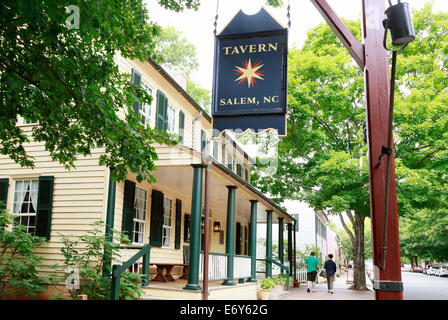 Altes Salem, North Carolina. Taverne. Stockfoto