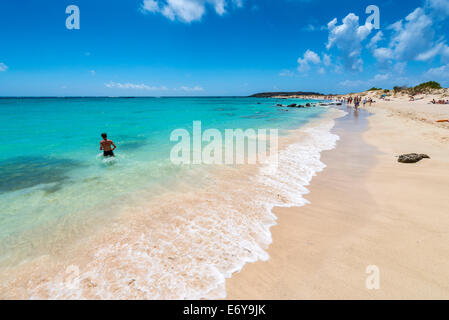 Der berühmte rosa Sand Strand von Elafonissi (Elafonisi) In Kreta, Griechenland Stockfoto