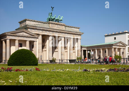 Brandenburger Tor, Pariser Platz Platz, Berlin, Deutschland, Europa Stockfoto