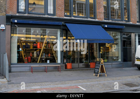 SCP-East Shop mit seiner Tafel vor Stockfoto