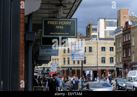 FRED PERRY Logo-Shop in Spitafields, London, UK Stockfoto
