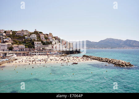 Scharen von Urlaubern an Küste, Marseille, Frankreich Stockfoto