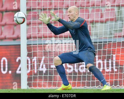 Prag, Tschechische Republik. 2. September 2014. US-Nationalmannschaft trainiert vor der Fußball Freundschaftsspiel Tschechien Vs USA auf 2. September 2014 in Prag, Tschechien. Abgebildeten Aston Villa Torhüter Brad Guzan. (CTK Foto/Michal Dolezal/Alamy Live News) Stockfoto