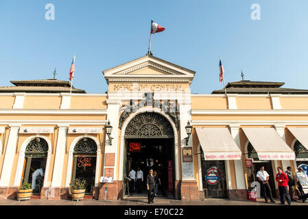 Eingang zum Central Market (Mercado Central) Santiago del Chile, Chile, Südamerika Stockfoto