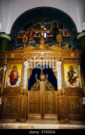 Jordanien. Bethany ist die Siedlung und die Region wo Johannes der Täufer lebte und getauft. In der griechisch-orthodoxen Kirche. Stockfoto