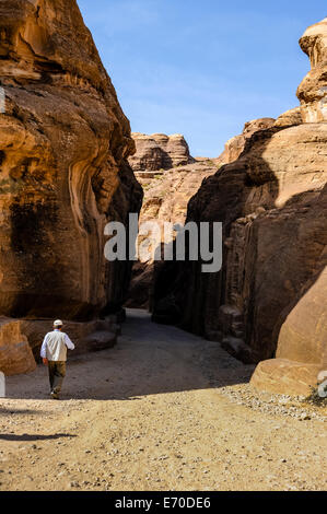 Petra ist Jordaniens meistbesuchte Touristenattraktion. Al-Siq ist der Haupteingang zur alten Stadt. Stockfoto