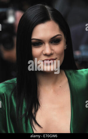 London, UK, UK. 2. Sep, 2014. Jessie J kommt für die GQ Men of the Year Award am Royal Opera House. Bildnachweis: Ferdaus Shamim/ZUMA Draht/Alamy Live-Nachrichten Stockfoto